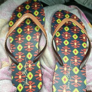 Vera Bradley flip flops size 9-10
